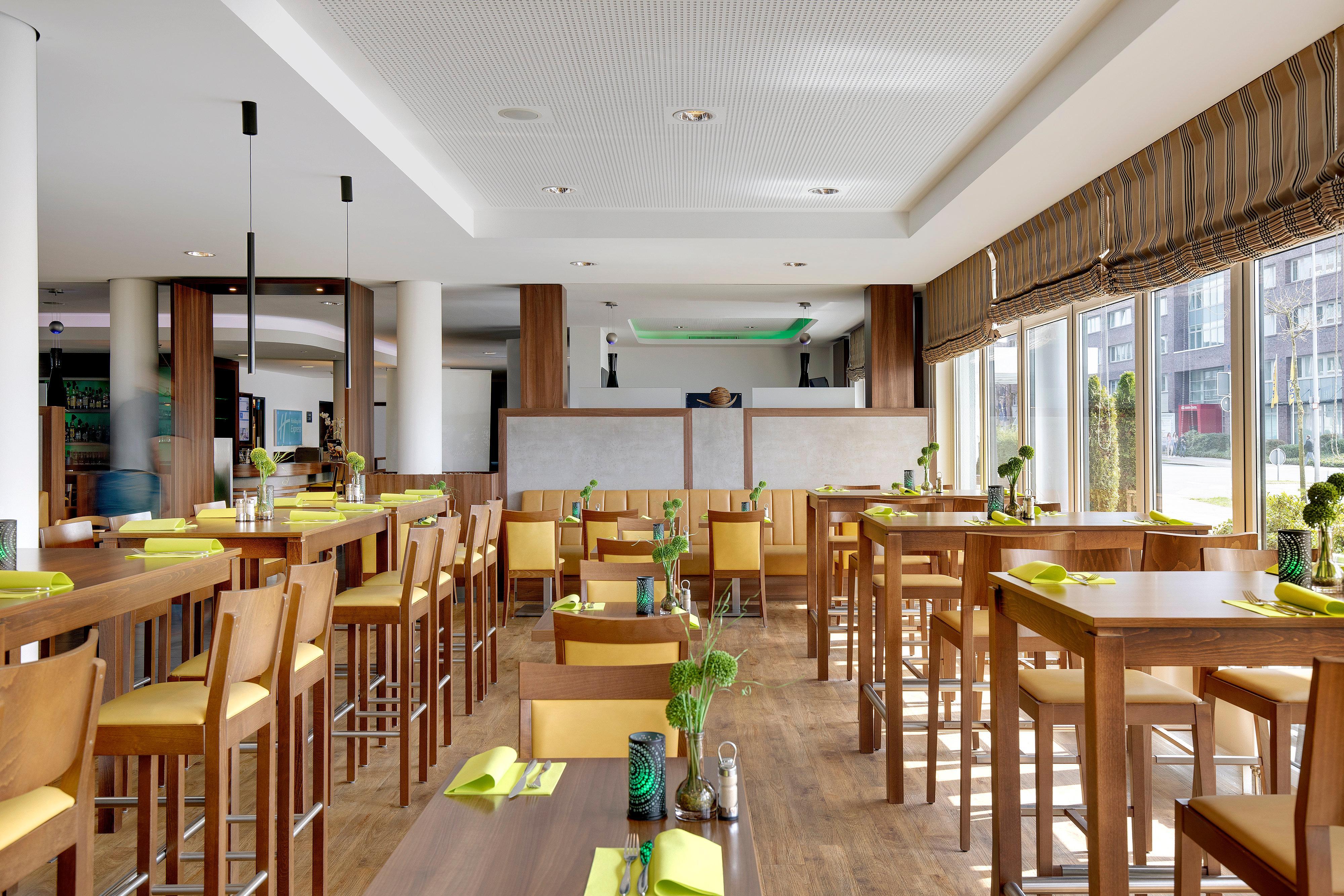 Holiday Inn Express Bremen Airport, An Ihg Hotel מראה חיצוני תמונה